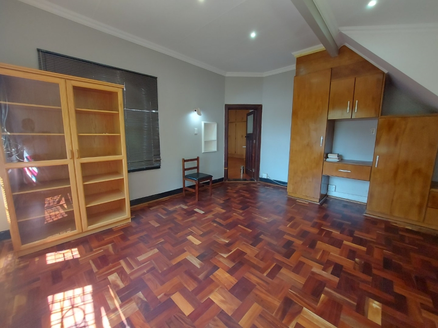 6 Bedroom Property for Sale in Waverley Free State